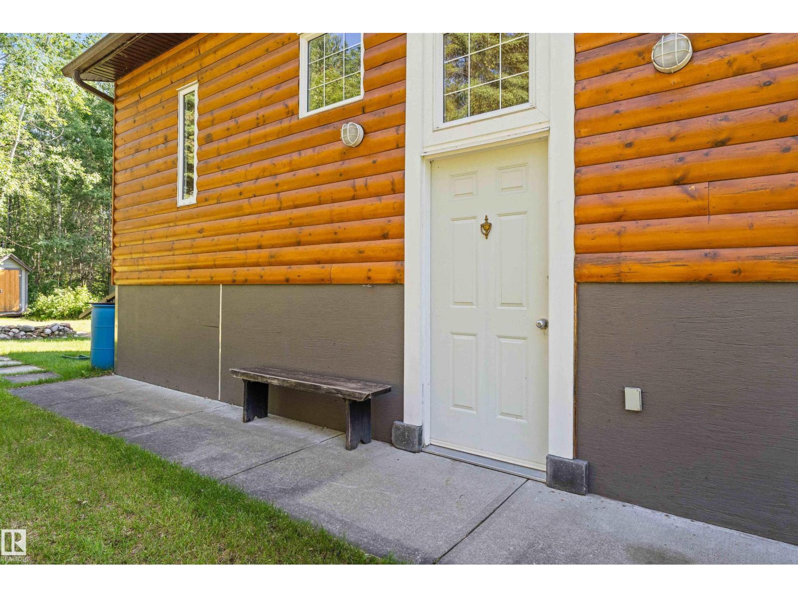 220 2 St. Ross Haven - 9