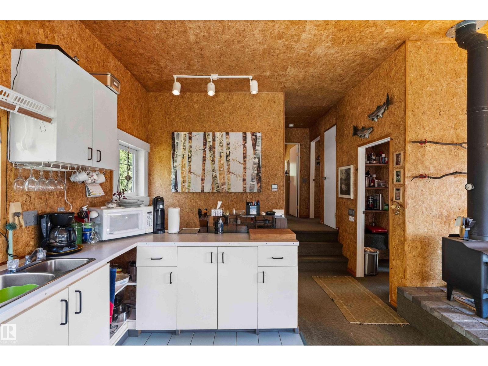 220 2 St. Ross Haven - 13