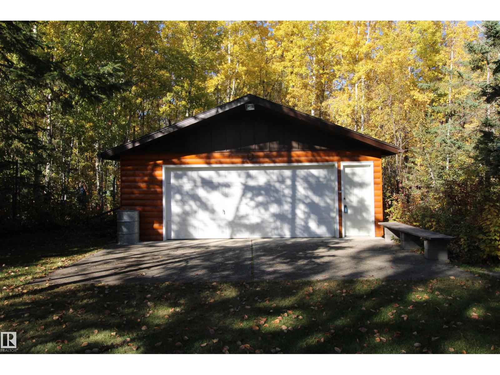220 2 St. Ross Haven - 34