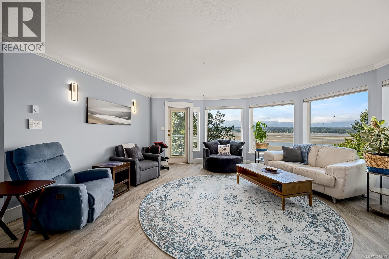 #305 2275 Comox Ave - 20