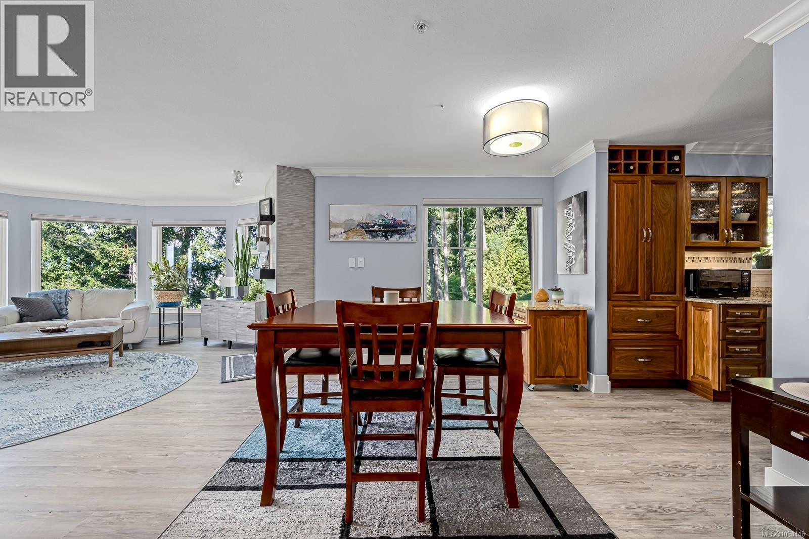 #305 2275 Comox Ave - 10