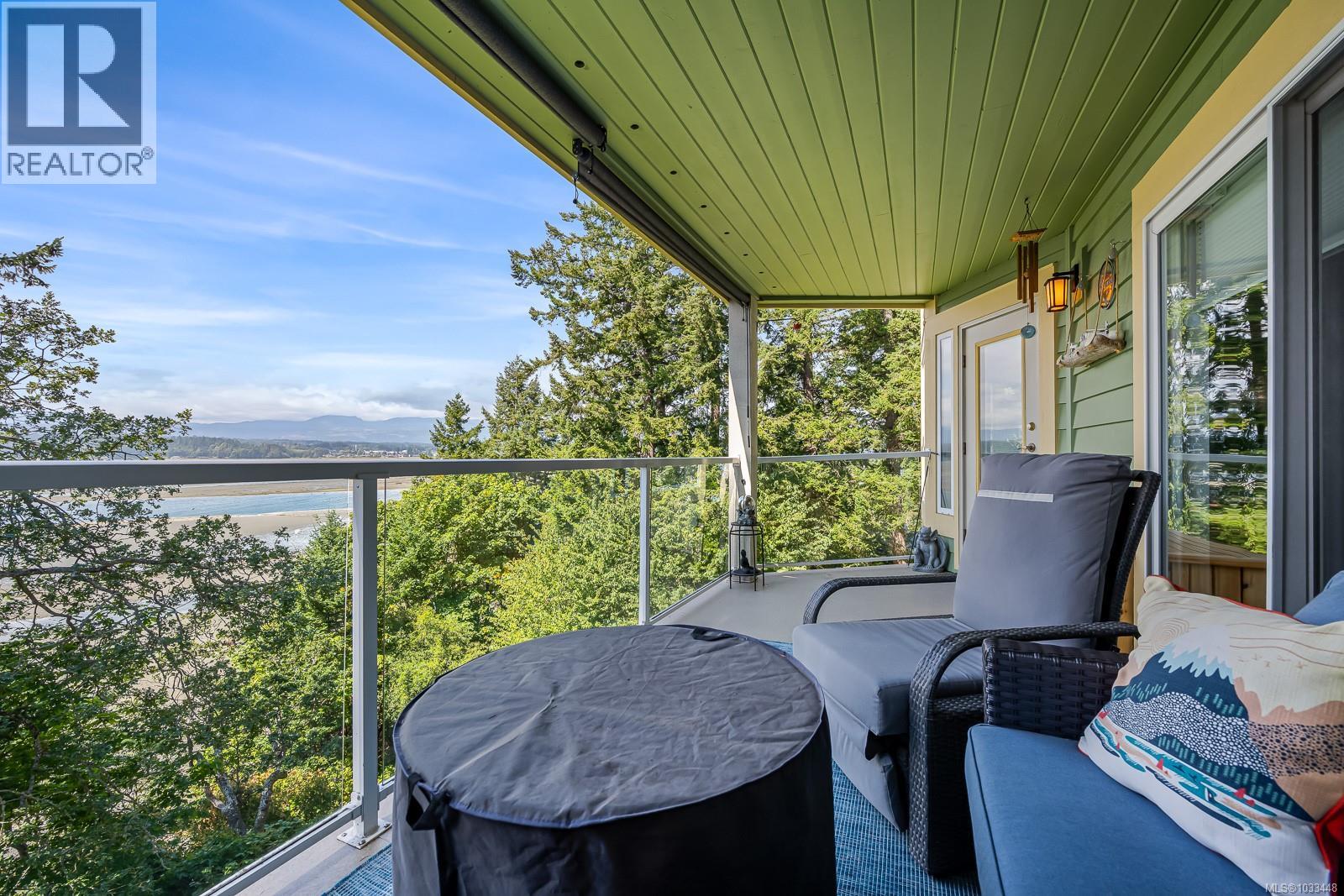 #305 2275 Comox Ave - 28