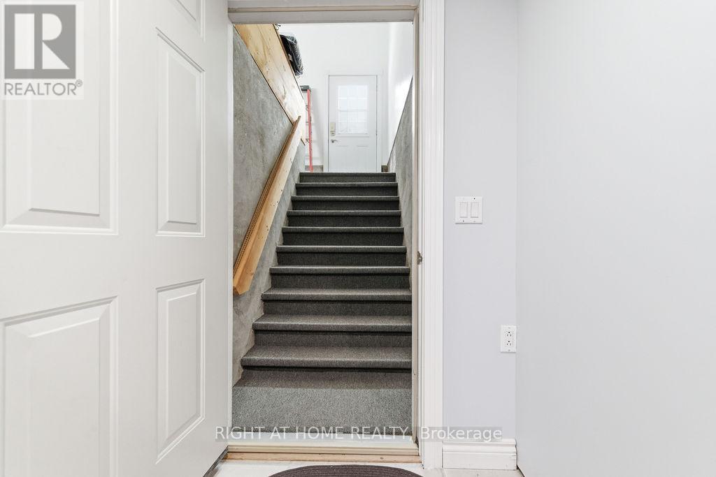 Separate Entrance to Basement.. to garage/backyard