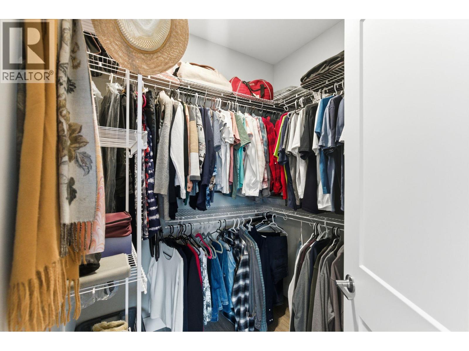 402 11 Avenue, Keremeos