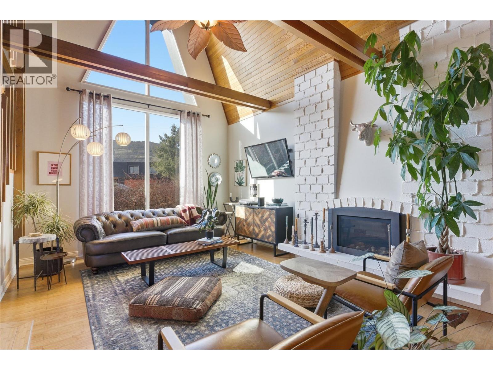 1756 CLIFFORD Avenue - 12