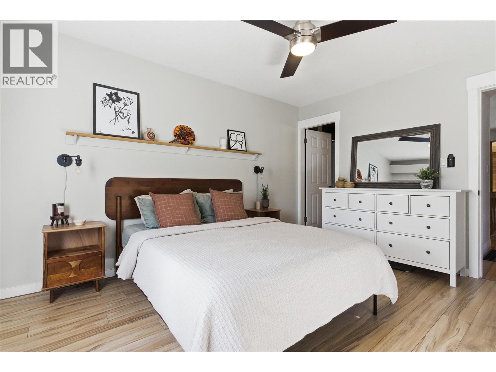 1756 CLIFFORD Avenue - 36