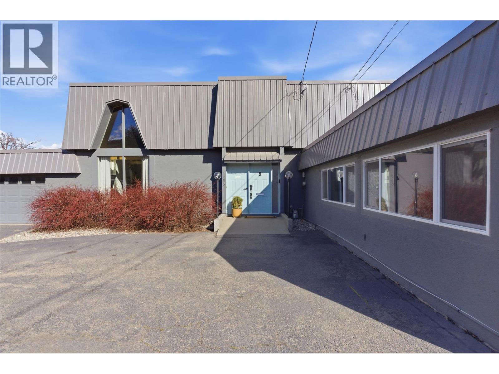 1756 CLIFFORD Avenue - 4