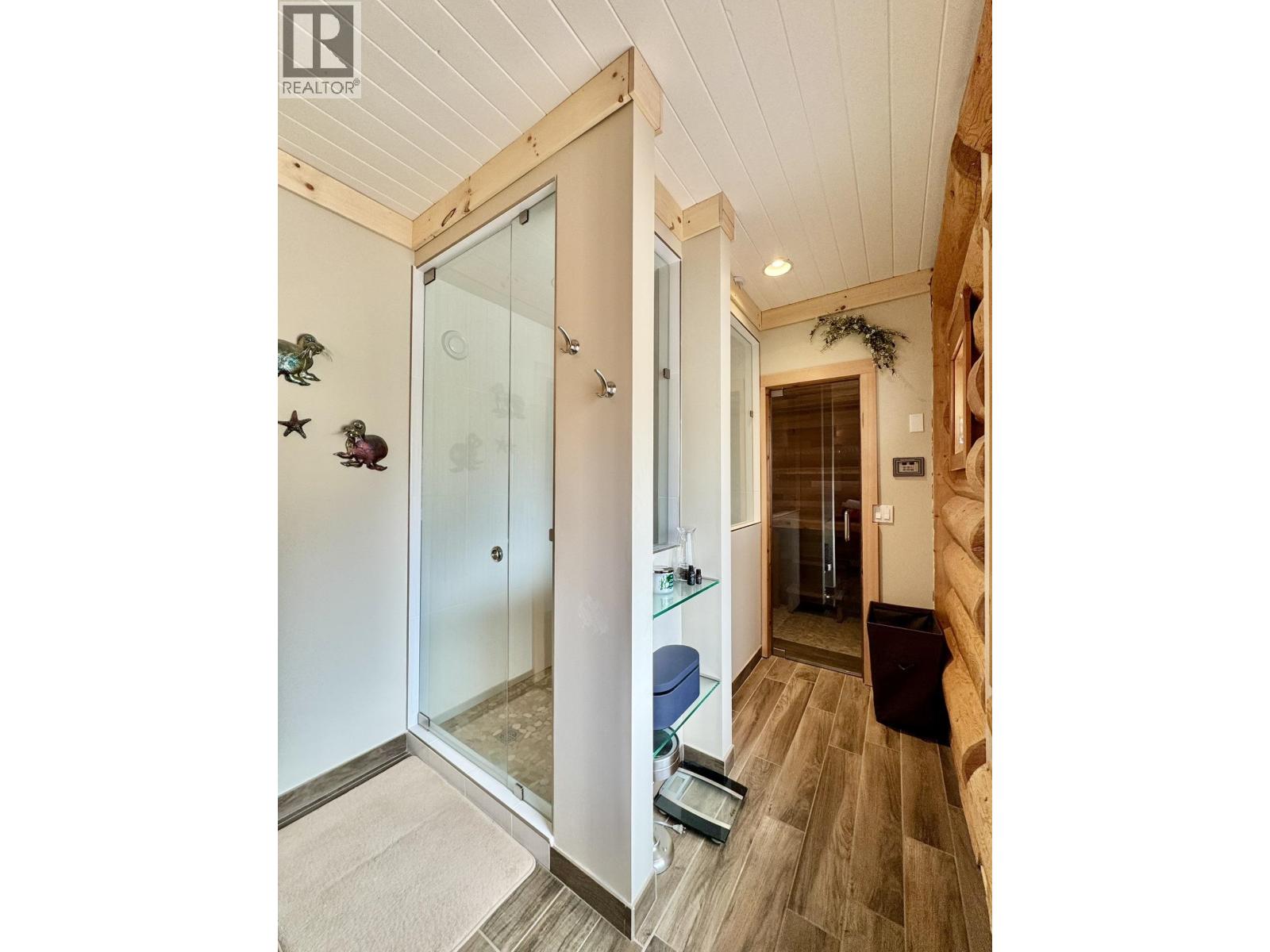 7592 E SHERIDAN LAKE ROAD - 21