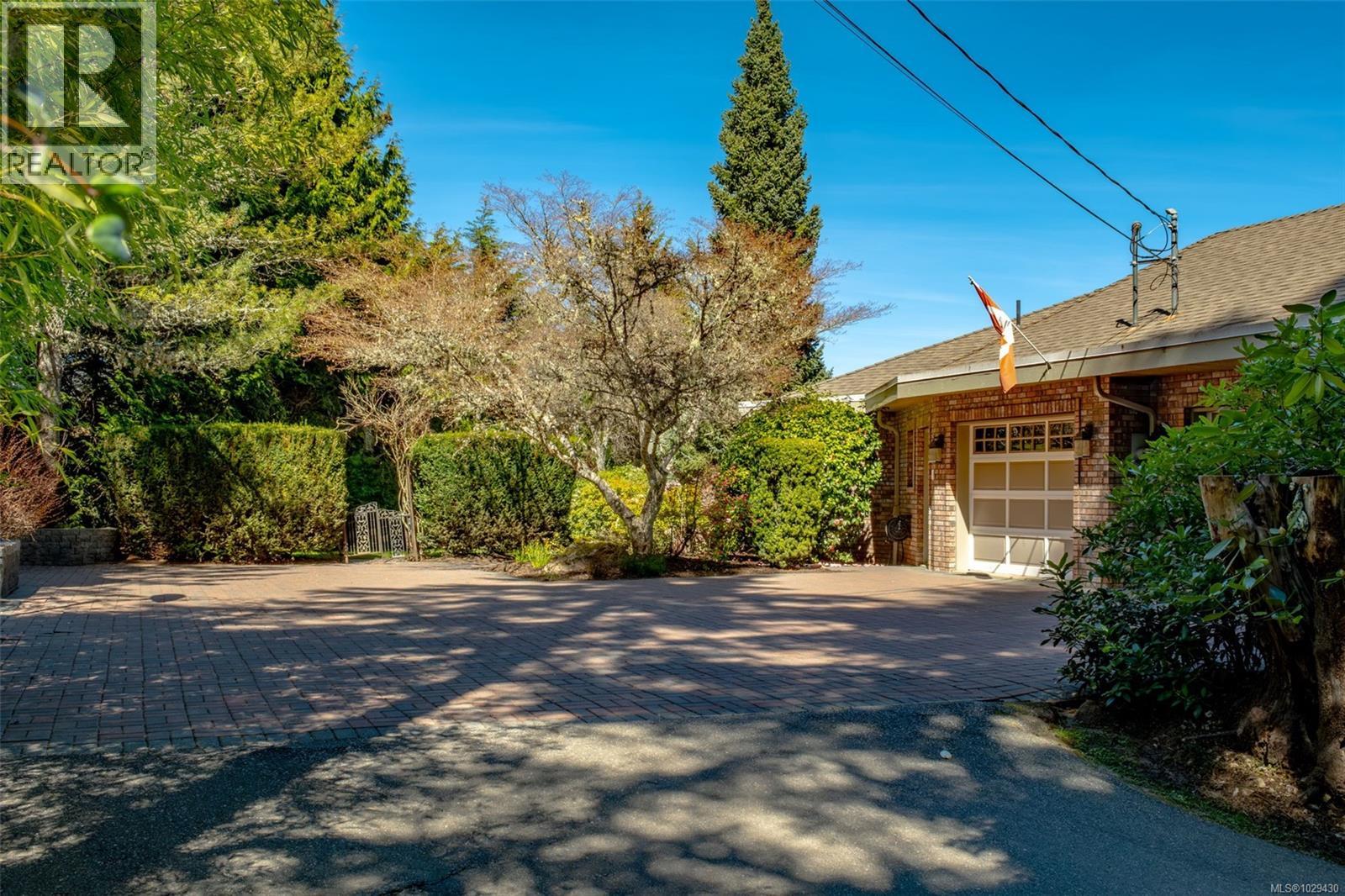 2685 Sea Blush Dr, Nanoose Bay