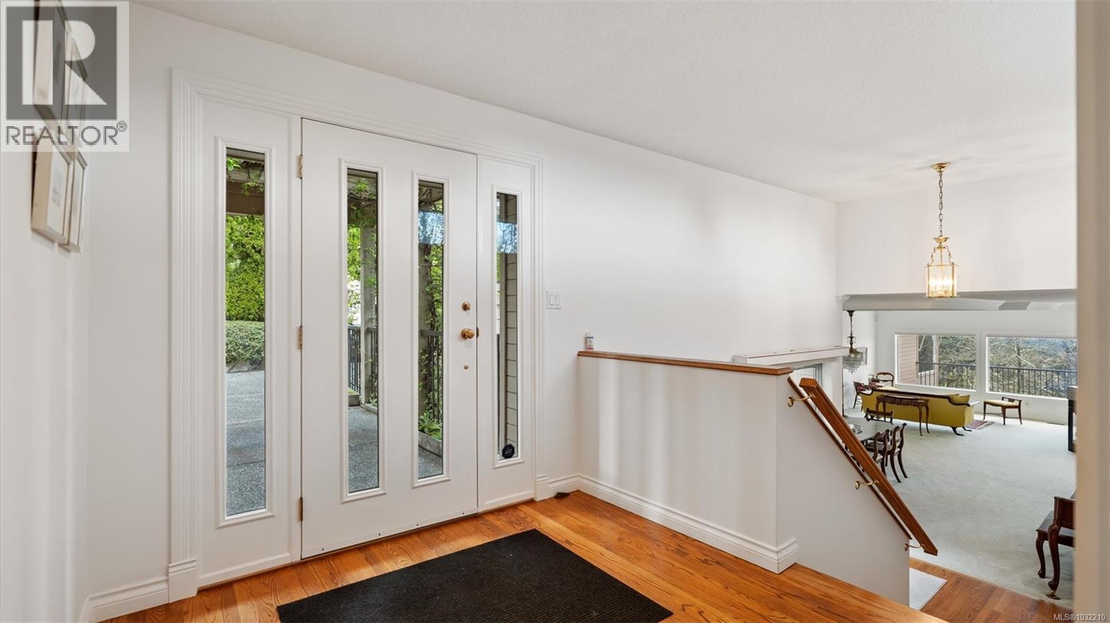 928 Cobblestone Lane - Image 3
