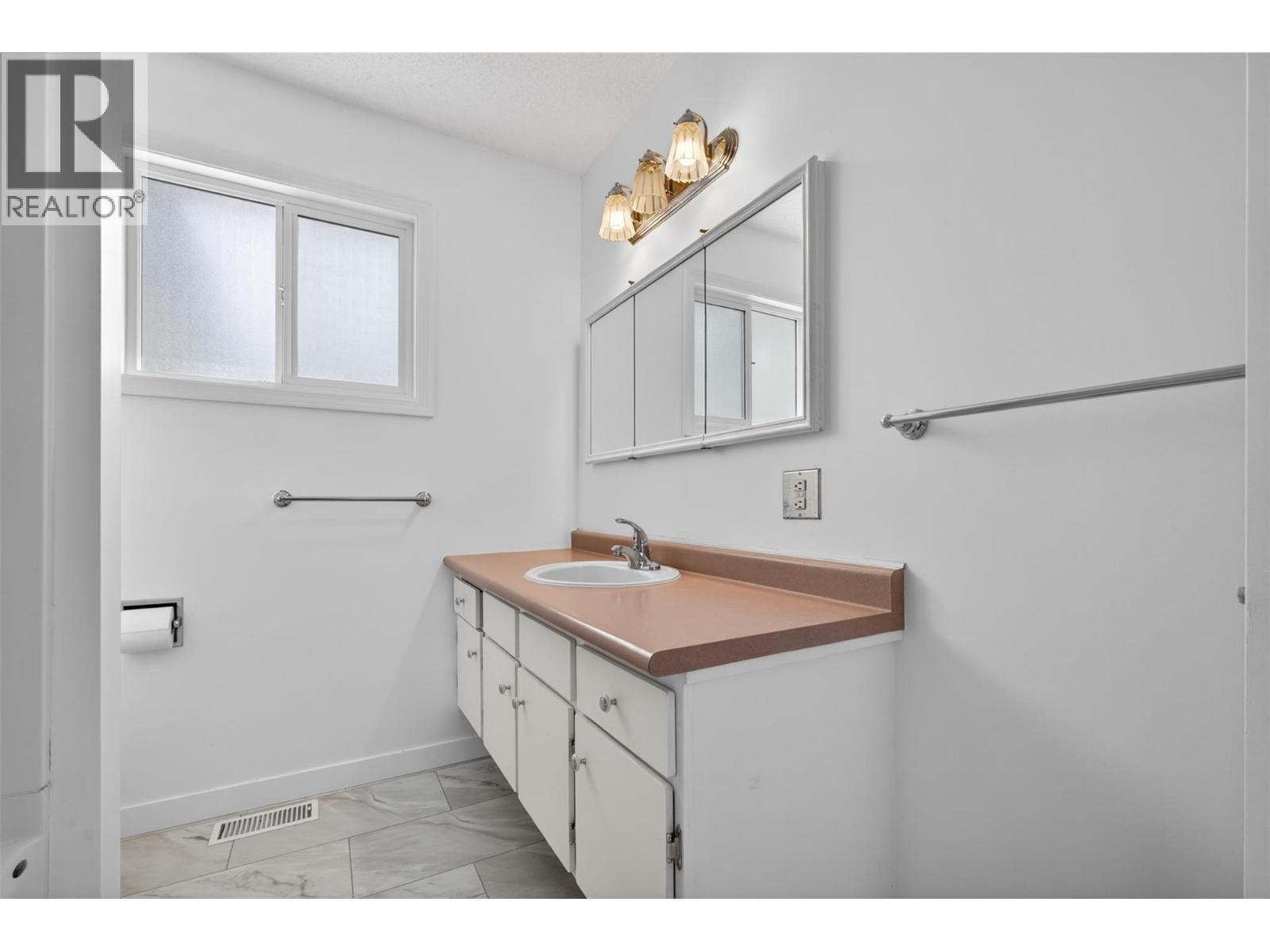  2515 Colleen Road, West Kelowna