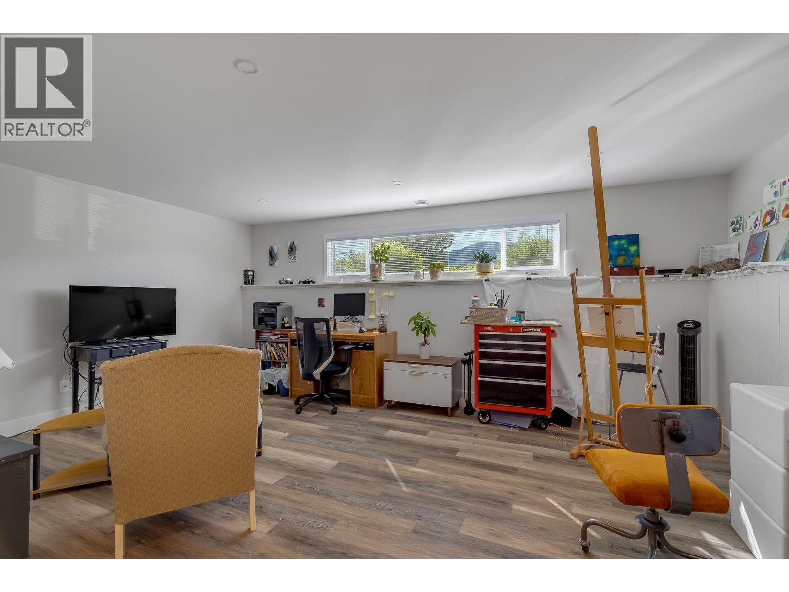  2515 Colleen Road, West Kelowna