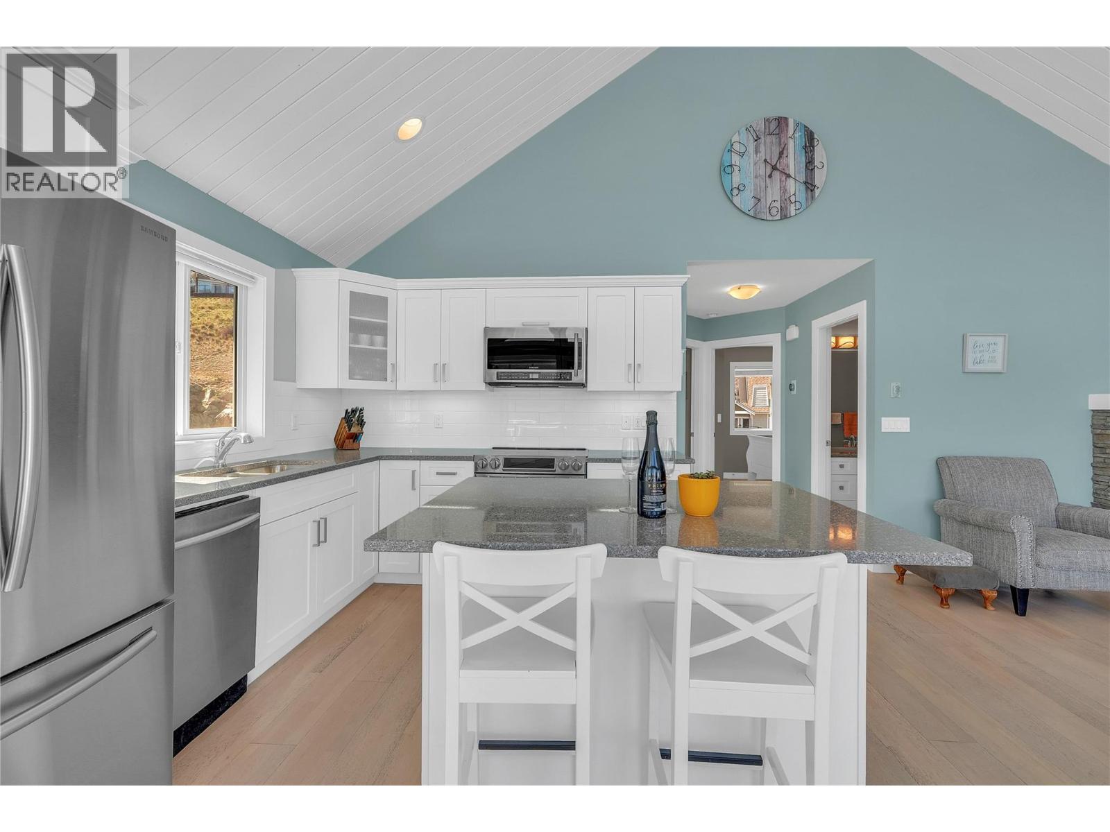  7012 Barcelona Drive, Kelowna