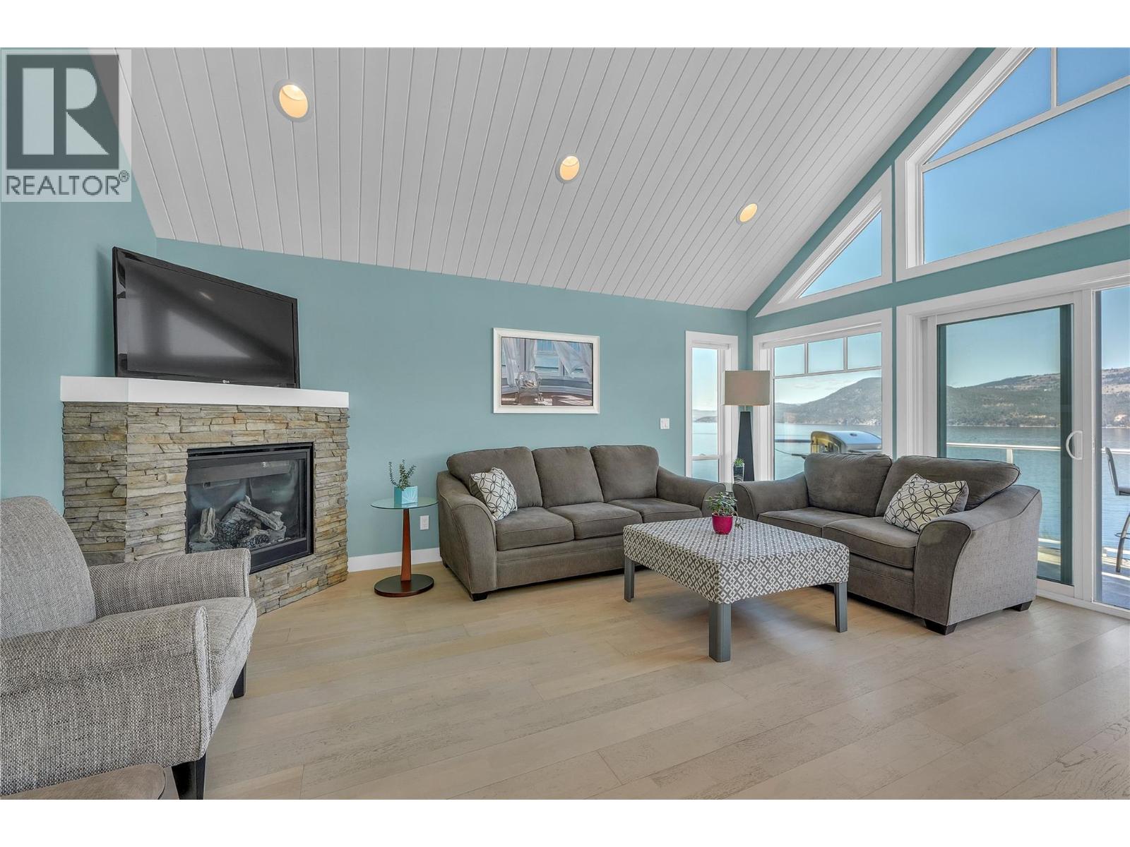  7012 Barcelona Drive, Kelowna