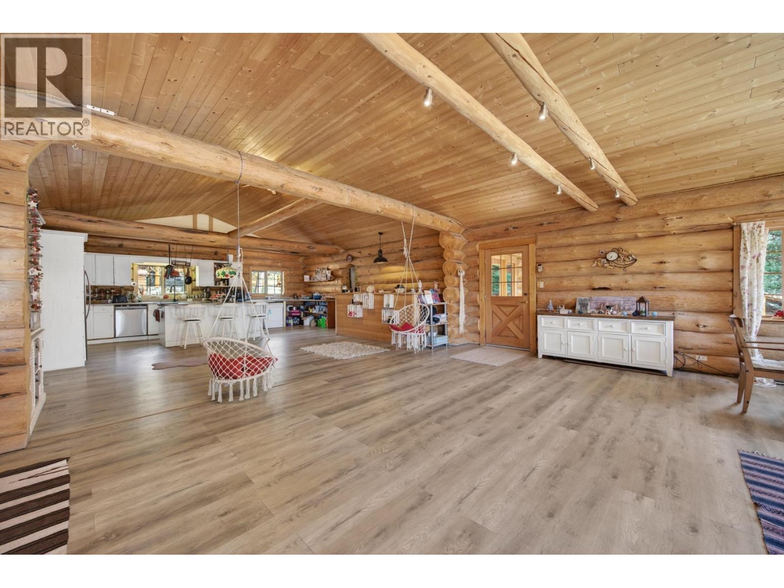 7471 CARIBOO CHALET ROAD - 16