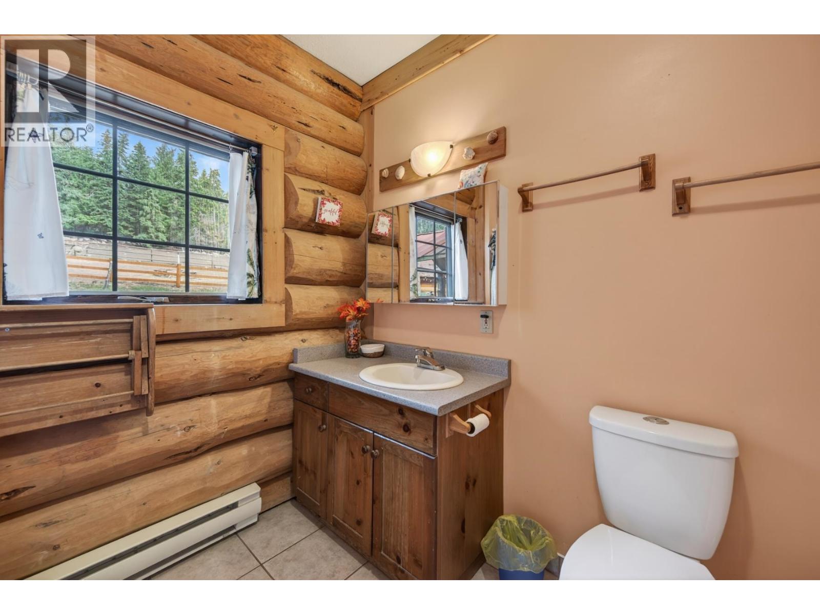 7471 CARIBOO CHALET ROAD - 28