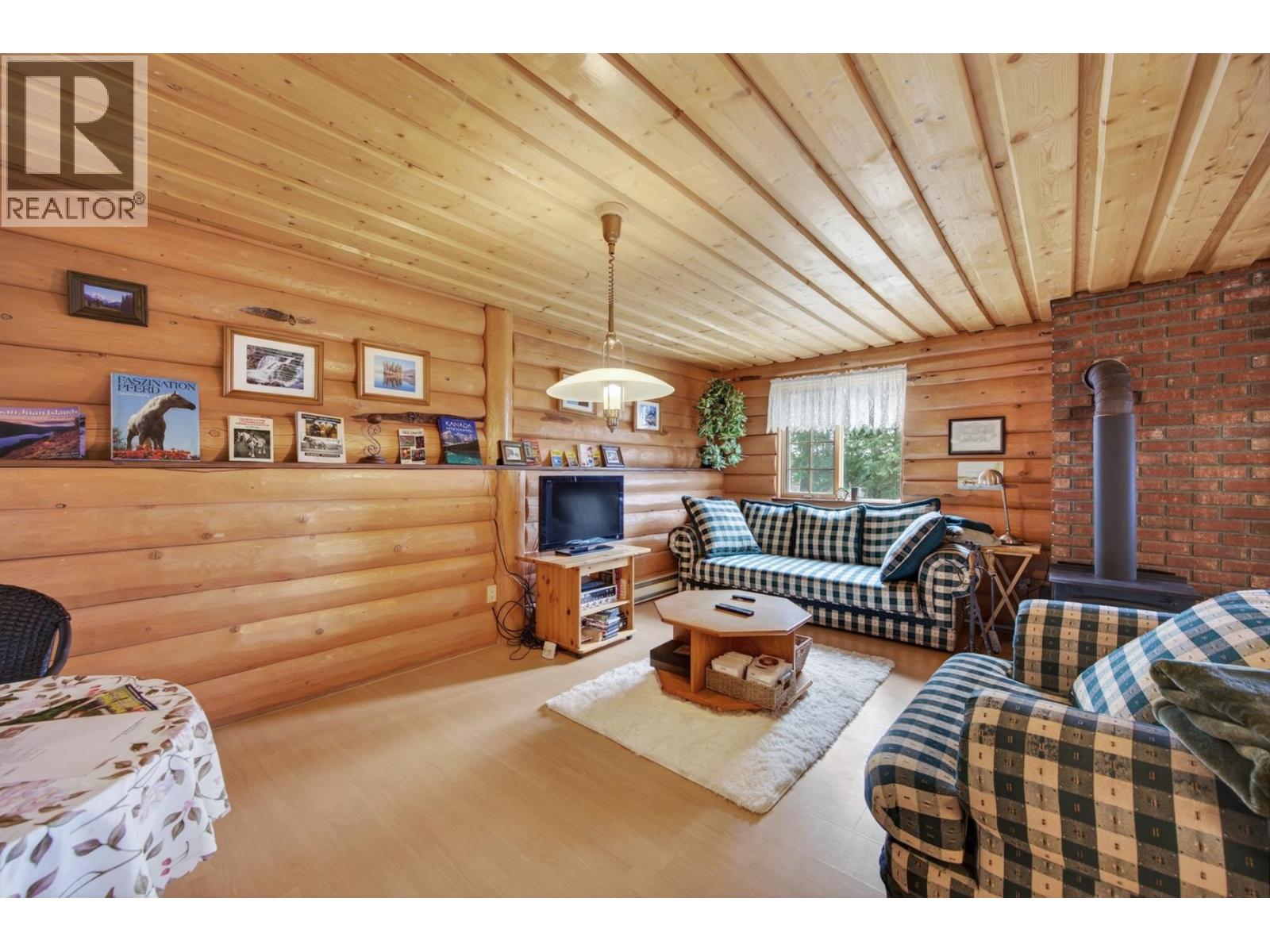 7471 CARIBOO CHALET ROAD - 37