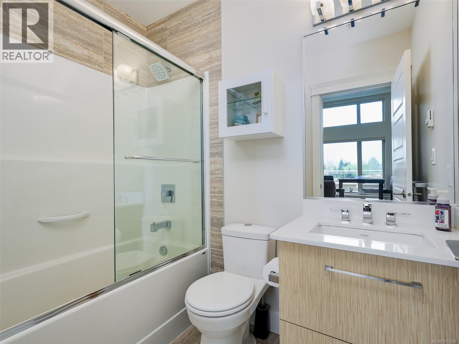 #401 7161 West Saanich Rd - 15