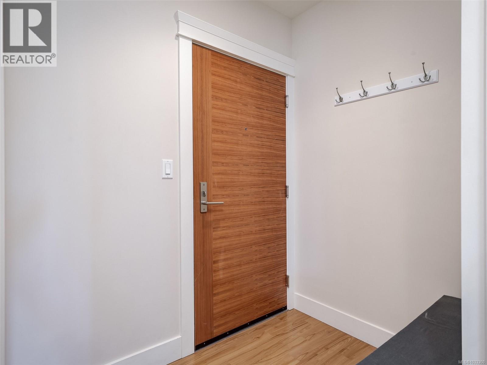 #401 7161 West Saanich Rd - 17