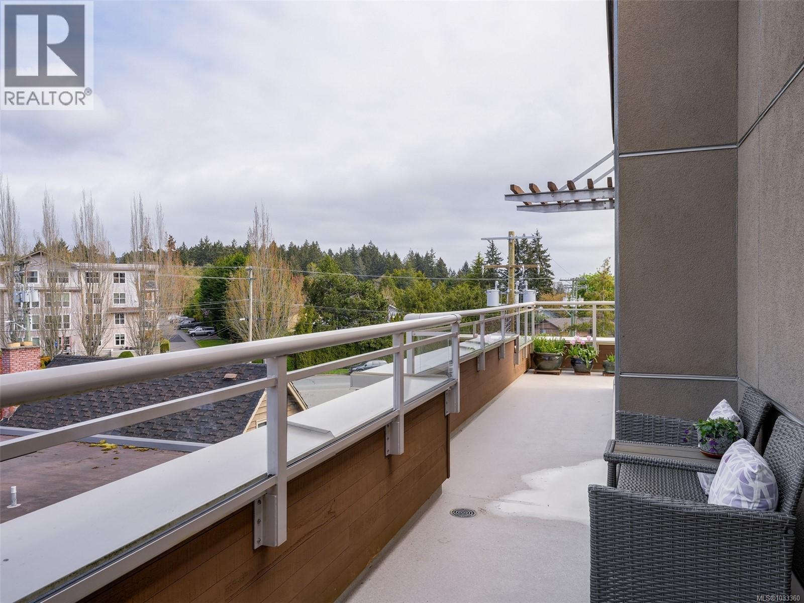 #401 7161 West Saanich Rd - 23