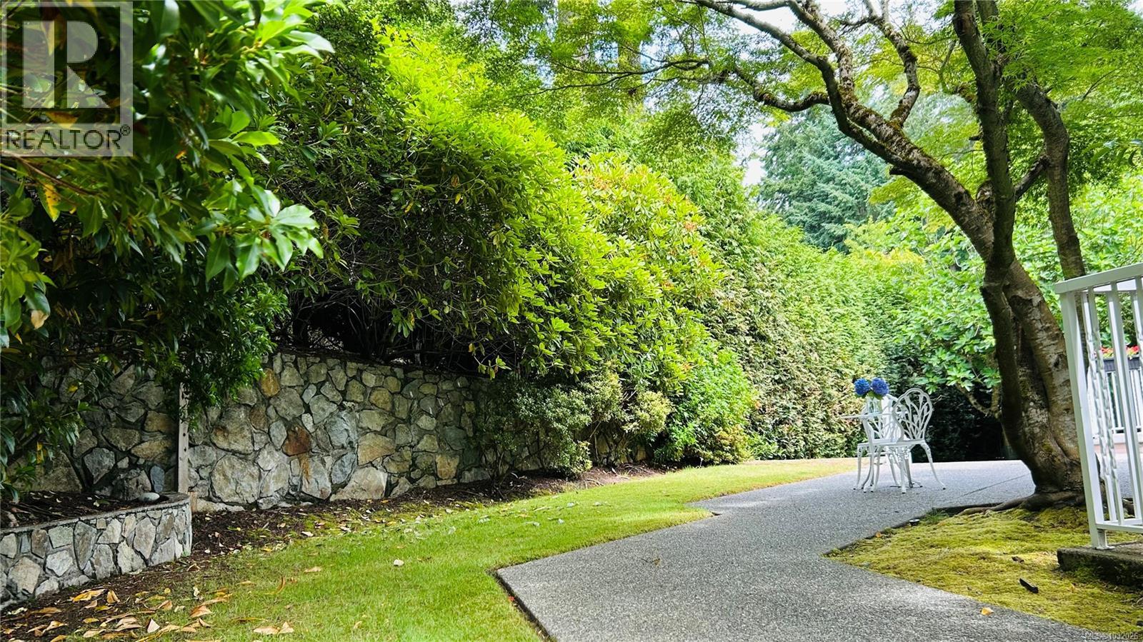 4638 Boulderwood Dr - 54