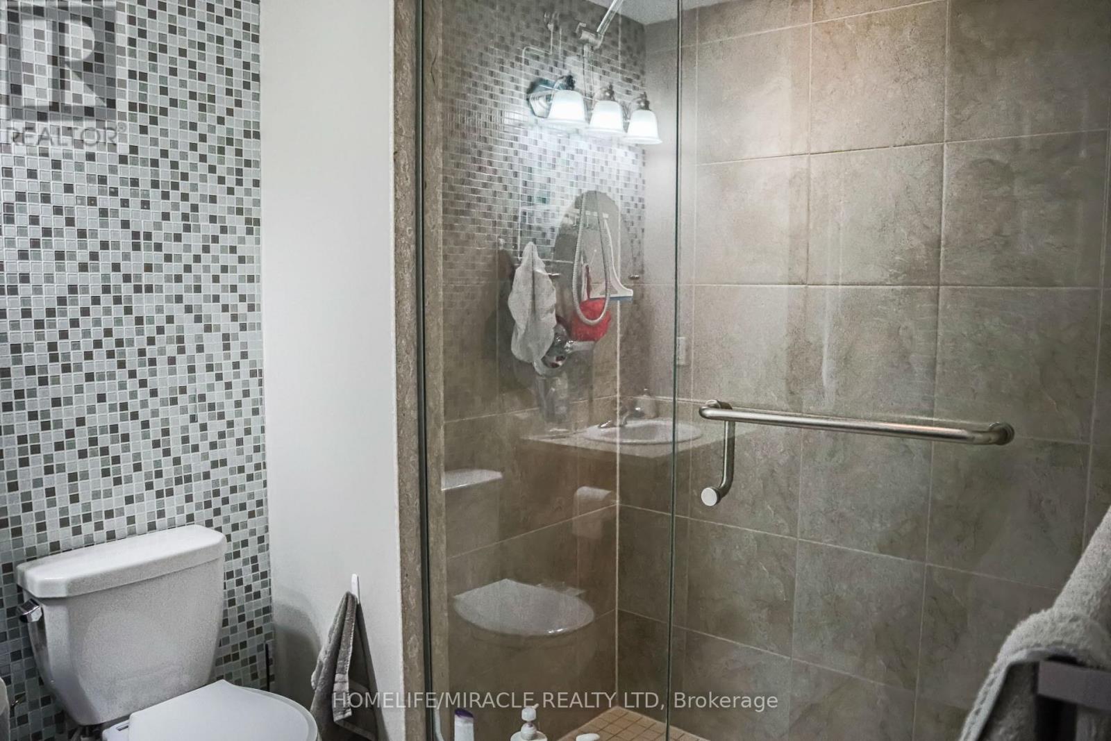 222 PELECH CRESCENT — photo 20