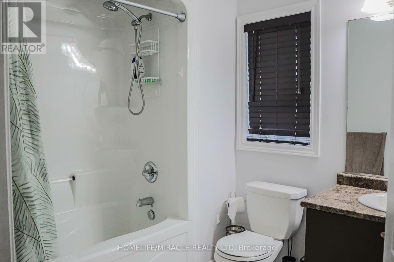 222 PELECH CRESCENT — photo 22