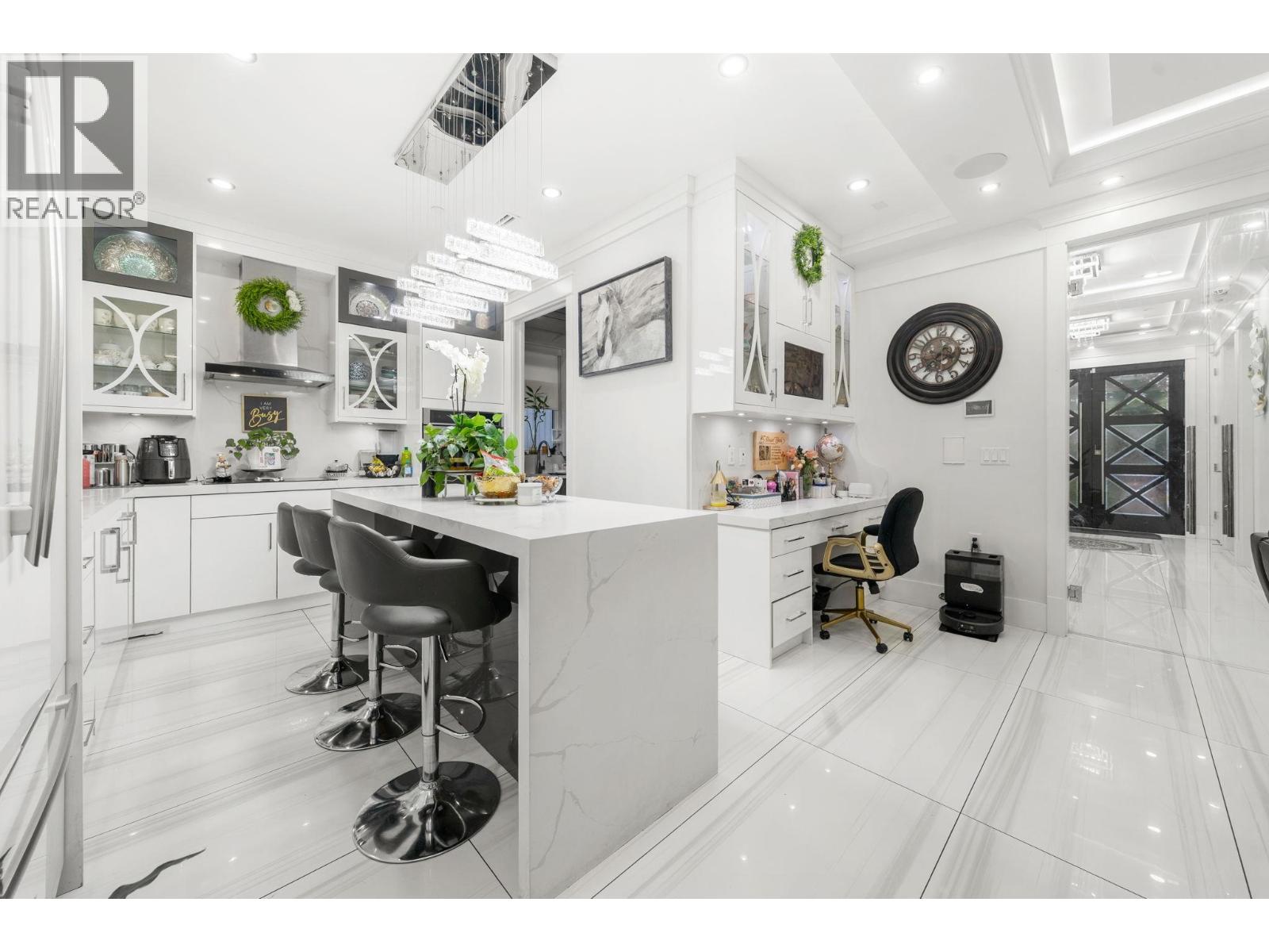 House in Vancouver - Image 27