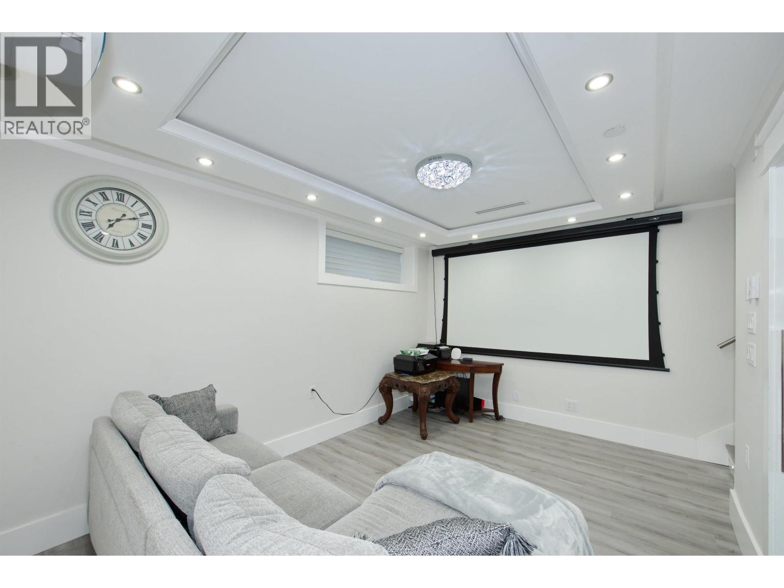 House in Vancouver - Image 30