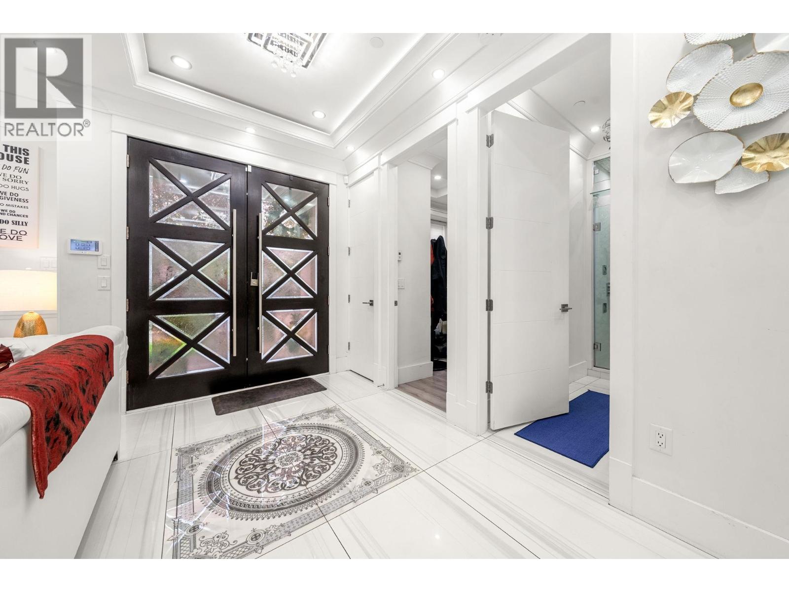House in Vancouver - Image 18