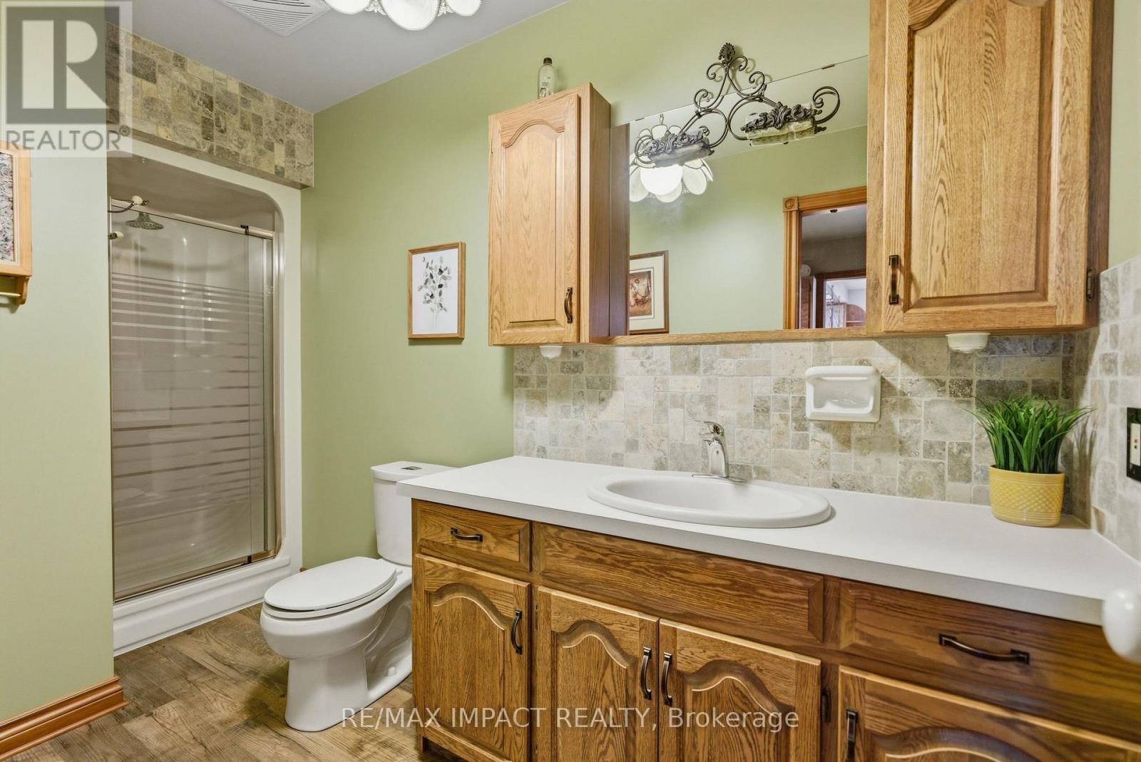 5670 MAIN STREET — photo 18