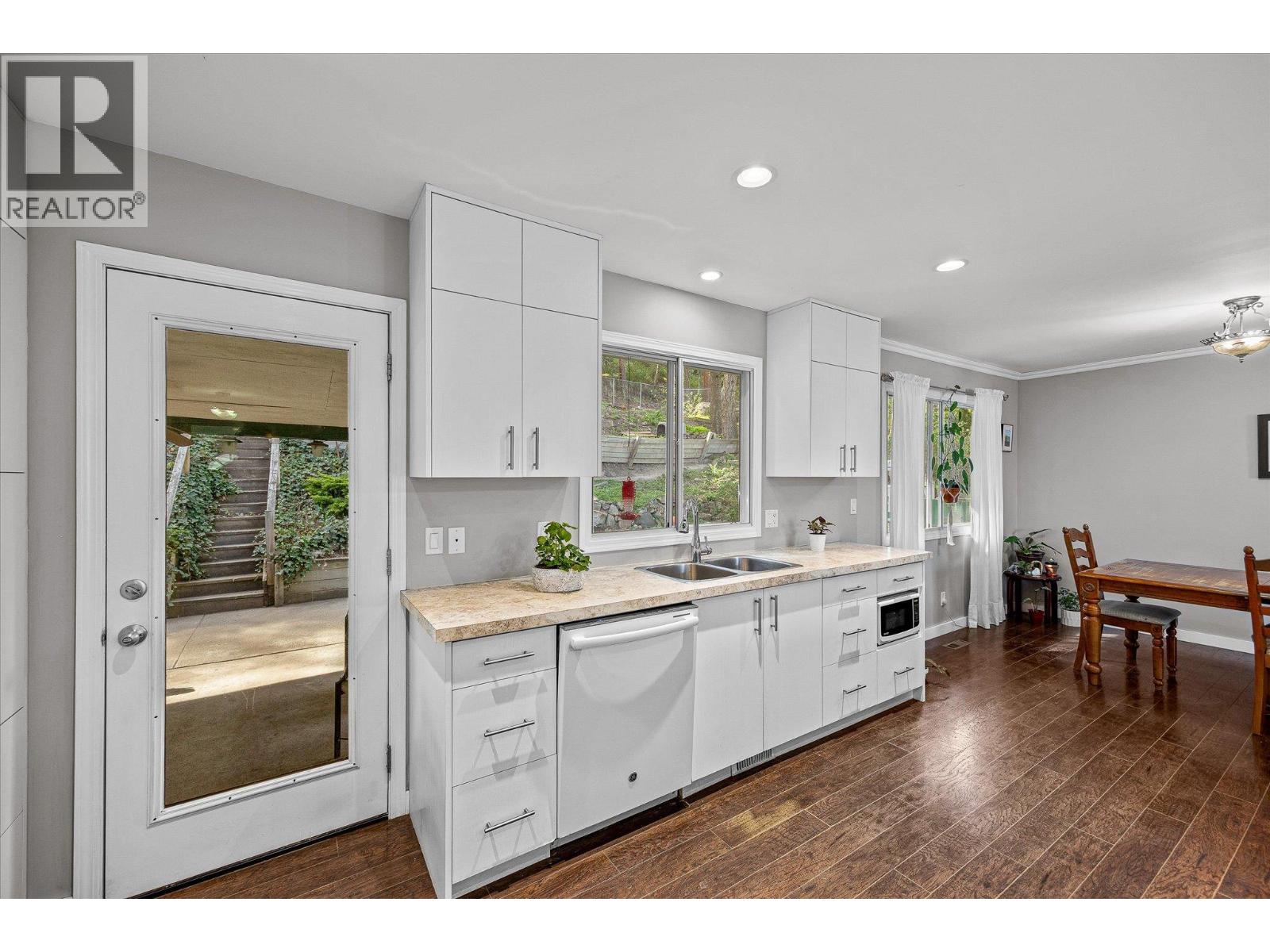  1363 Ponderosa Road, West Kelowna