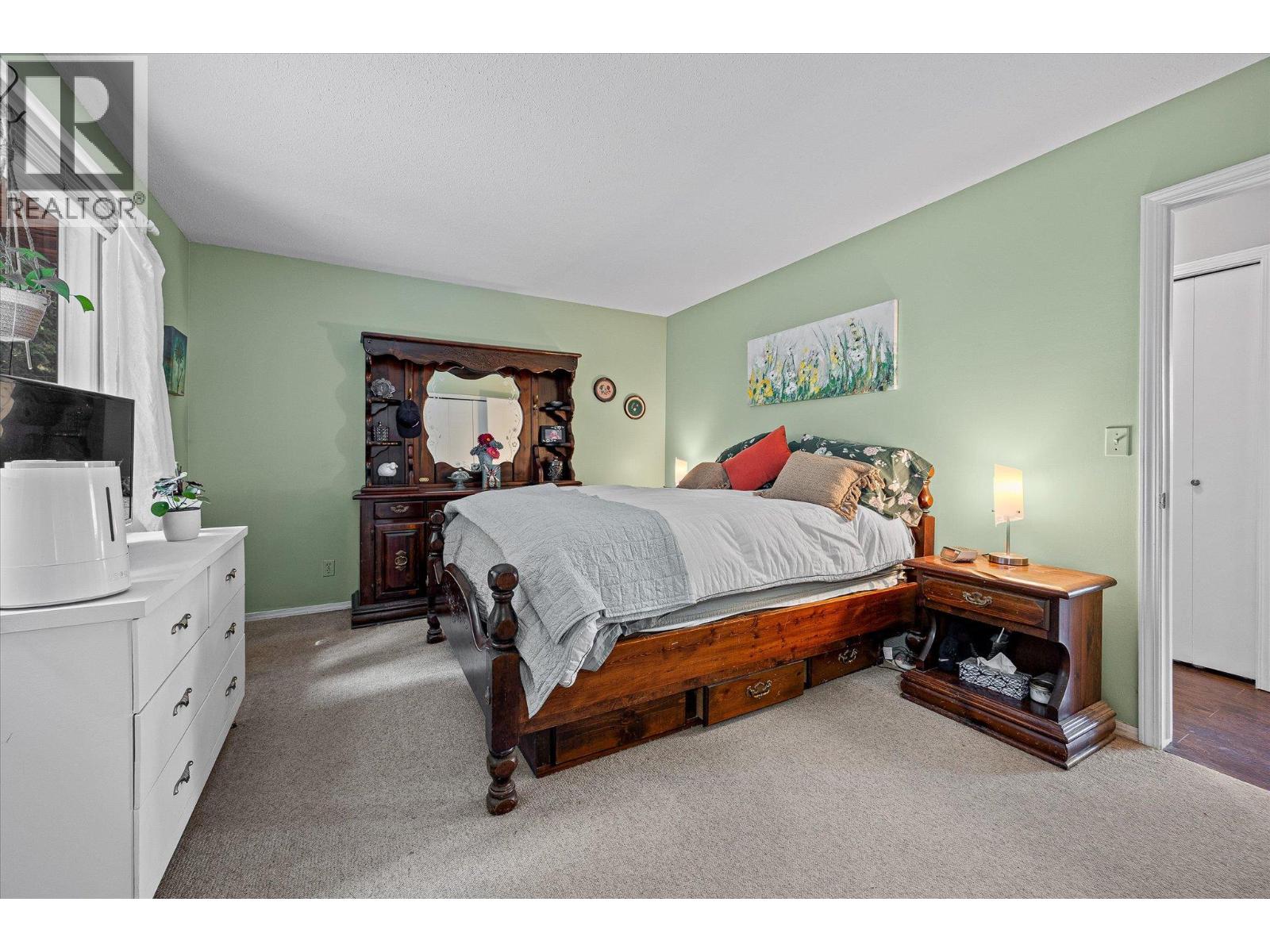  1363 Ponderosa Road, West Kelowna