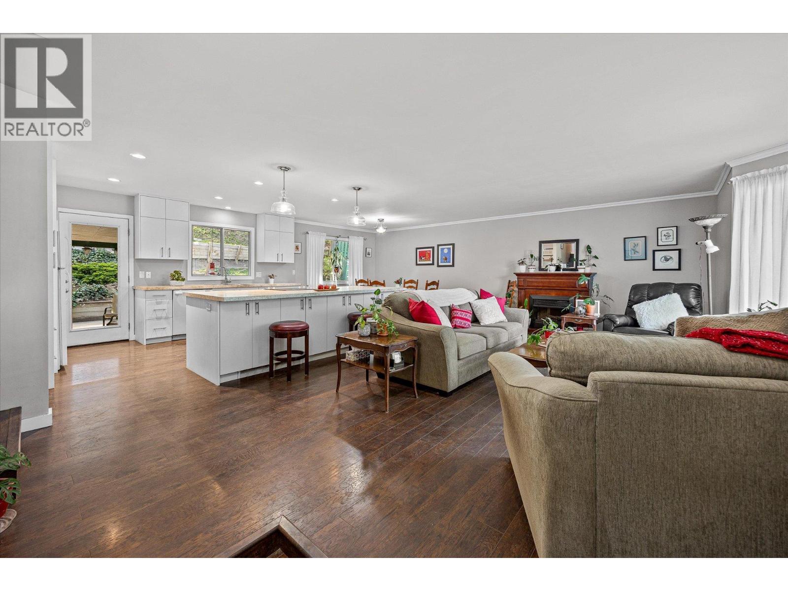  1363 Ponderosa Road, West Kelowna