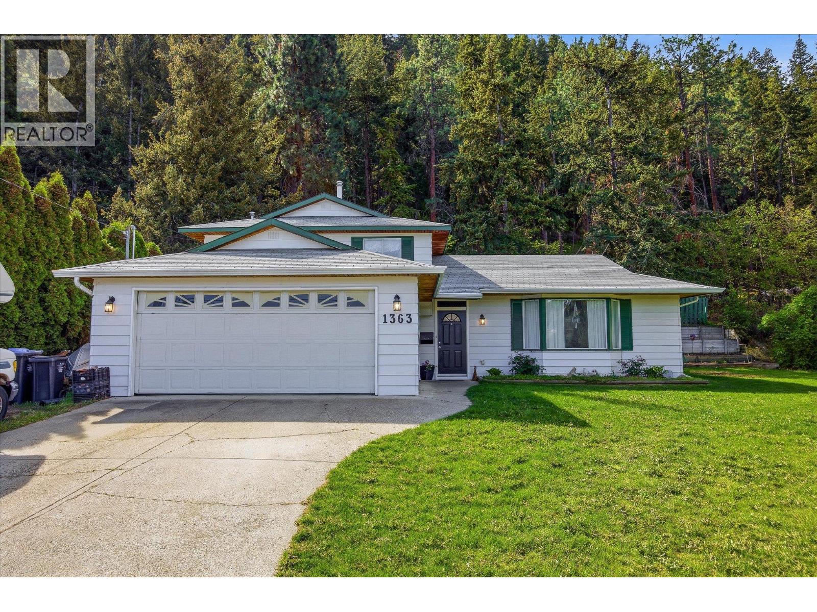  1363 Ponderosa Road, West Kelowna