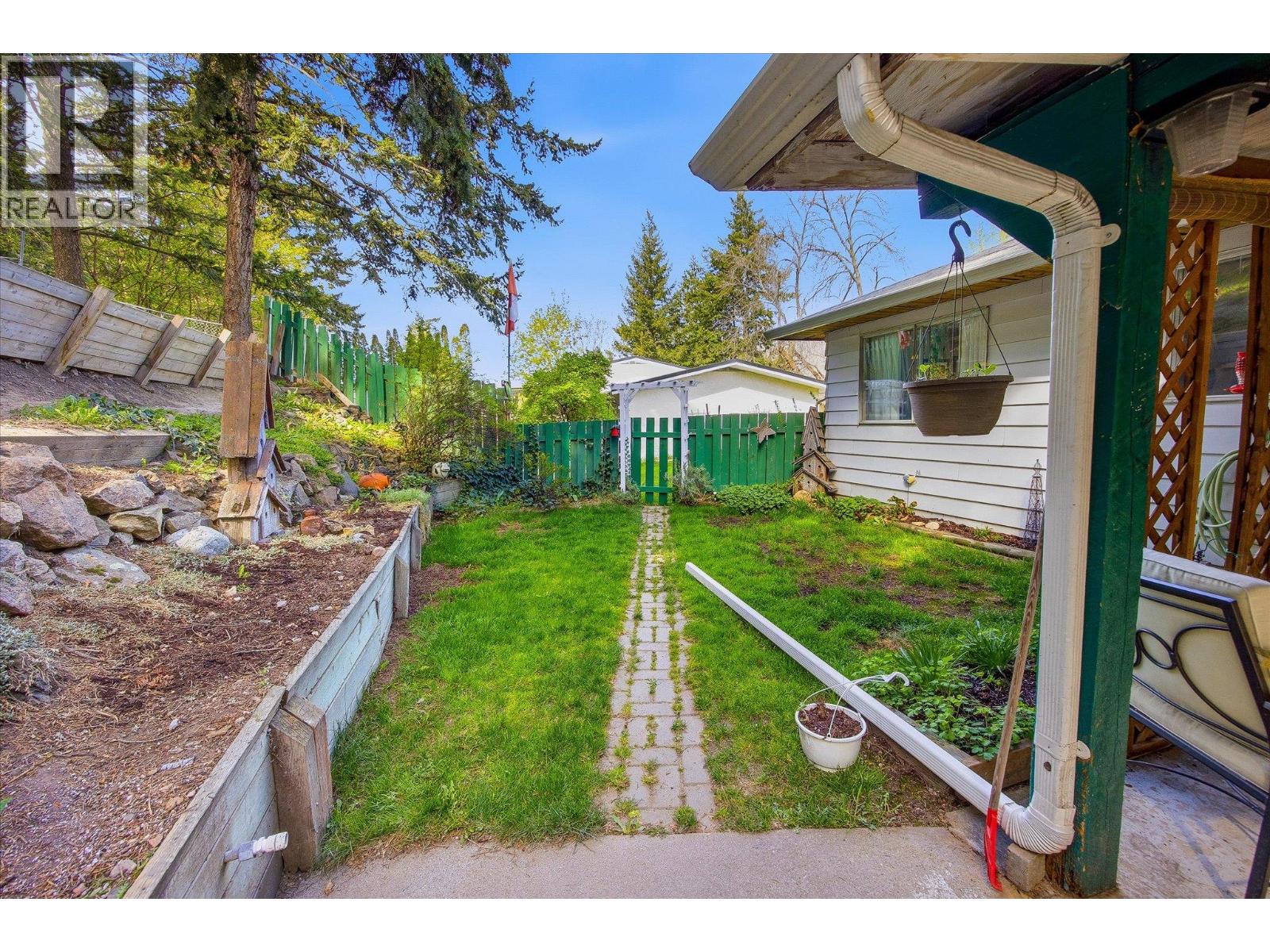  1363 Ponderosa Road, West Kelowna