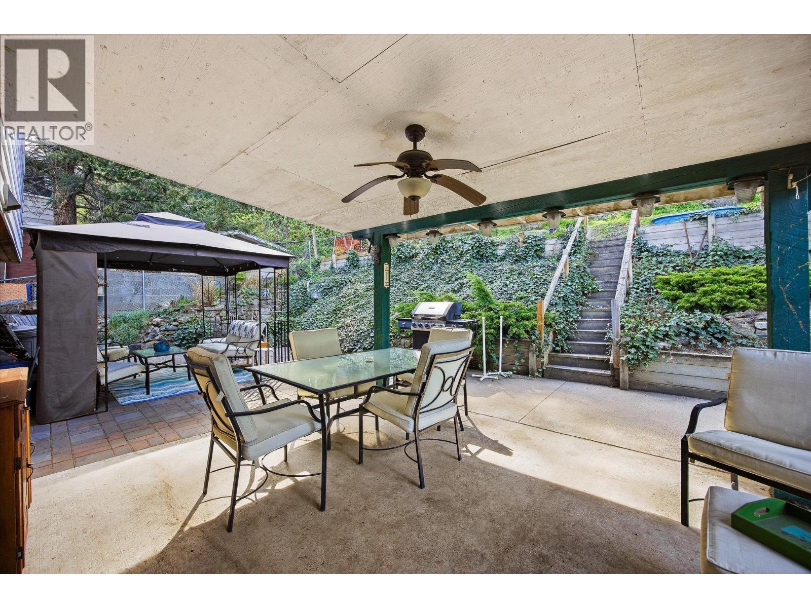  1363 Ponderosa Road, West Kelowna