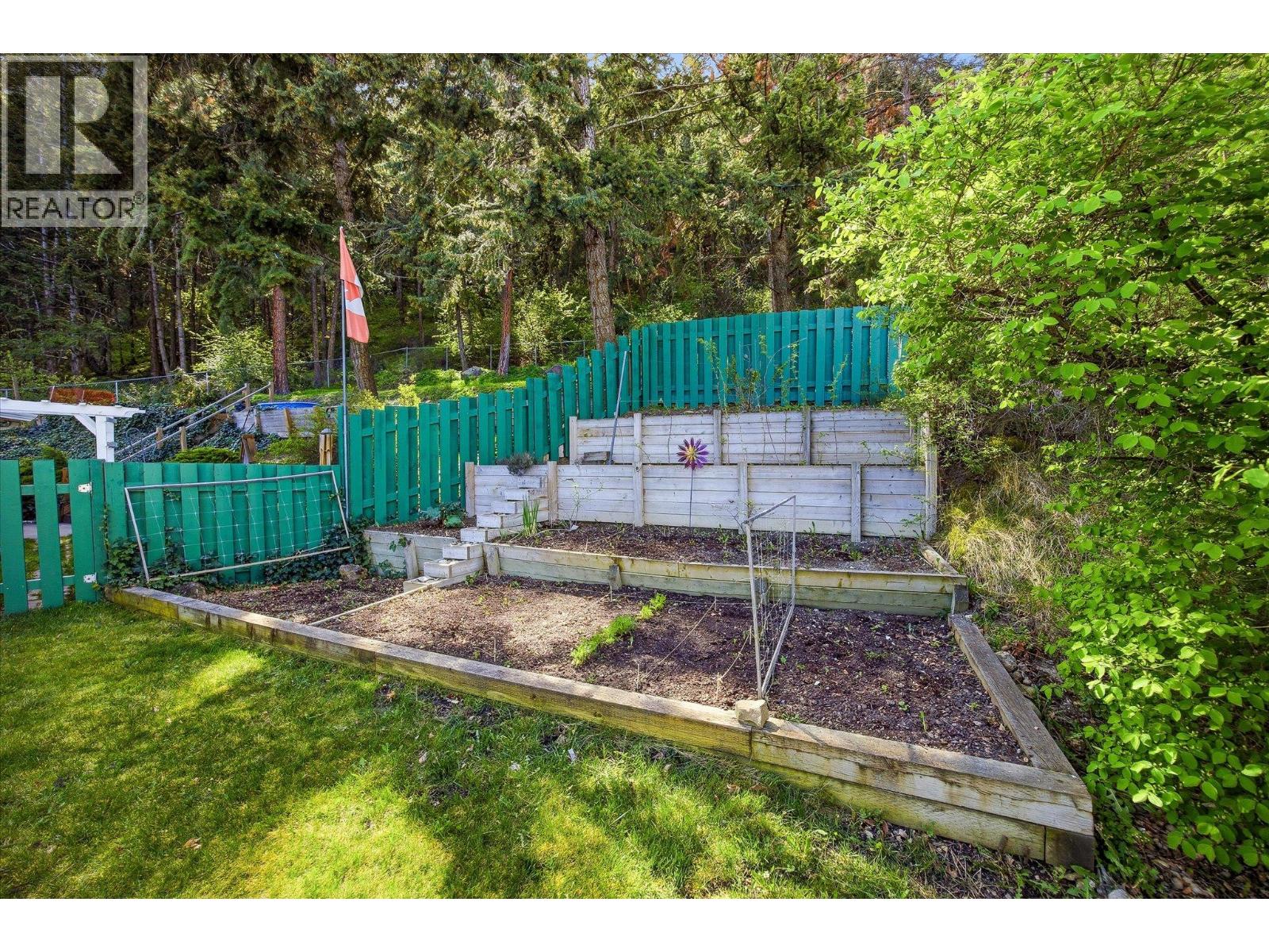  1363 Ponderosa Road, West Kelowna
