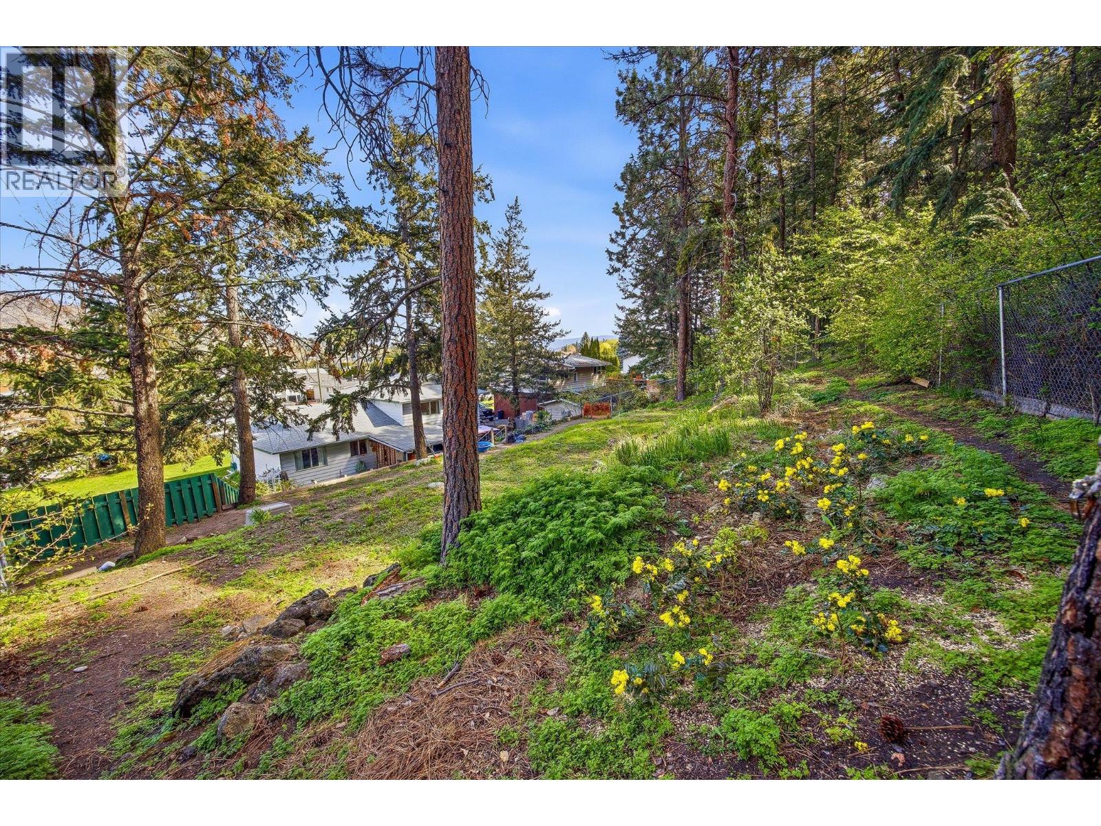  1363 Ponderosa Road, West Kelowna
