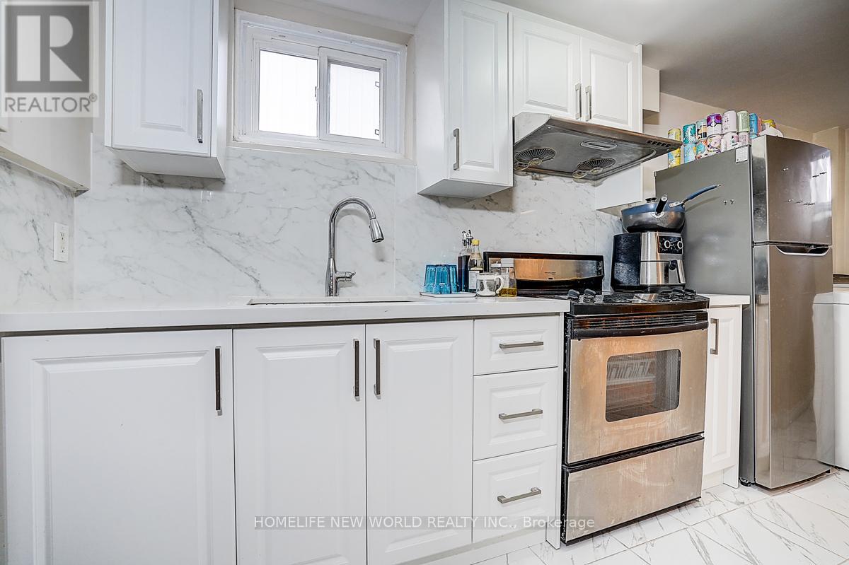47 MANORGLEN CRESCENT — photo 30