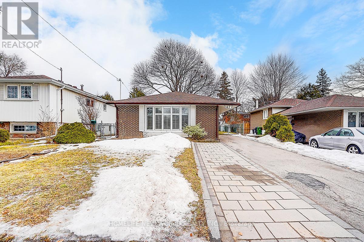 47 MANORGLEN CRESCENT — photo 35