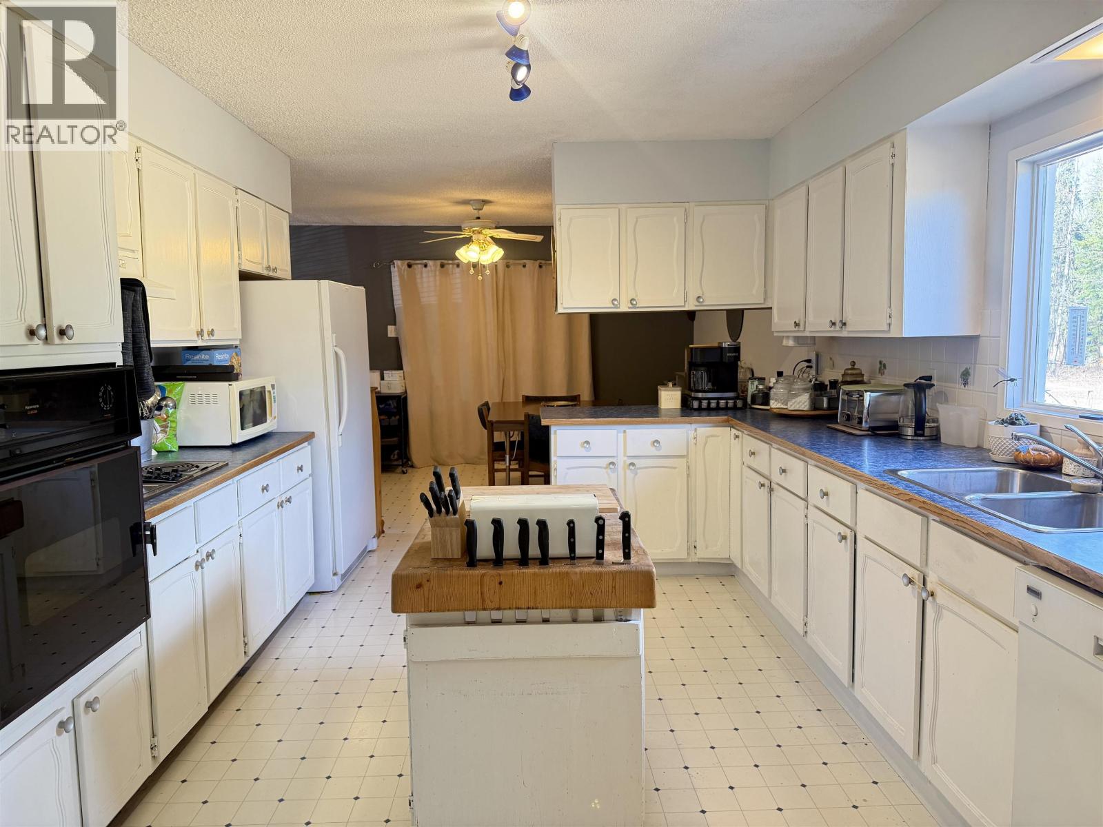 731 NECHAKO AVENUE - 9