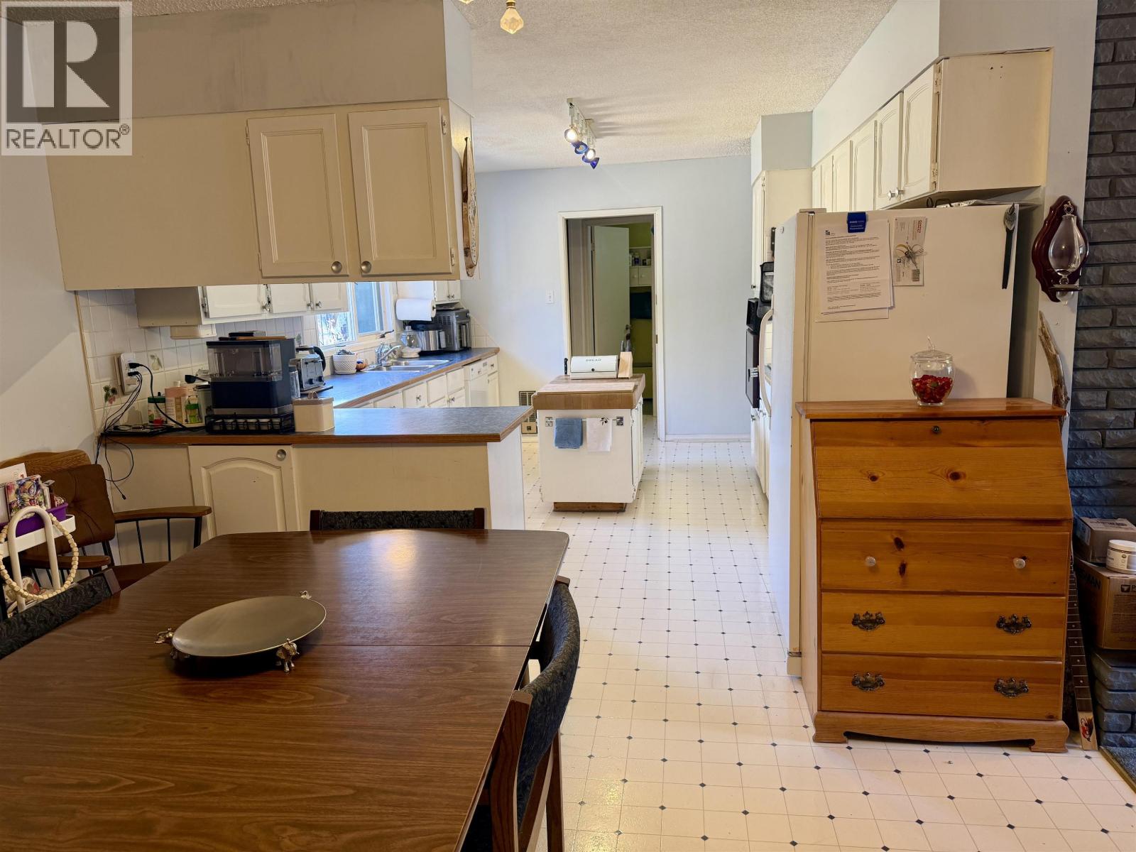 731 NECHAKO AVENUE - 14