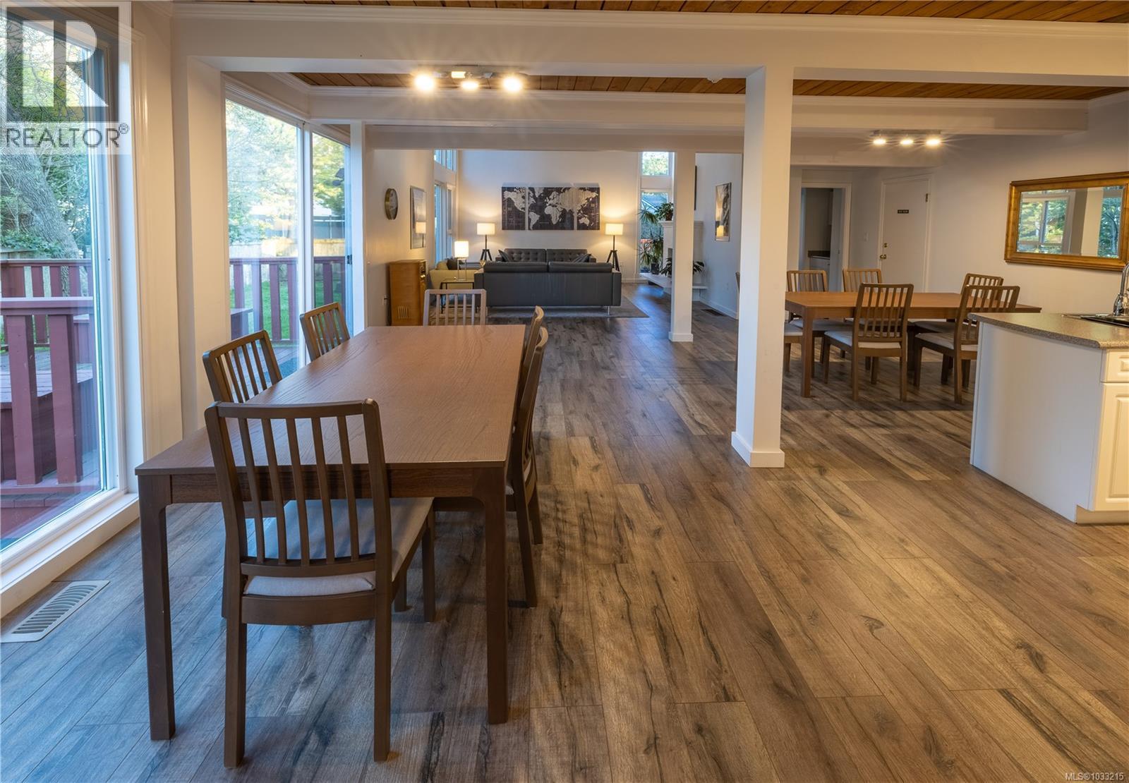 705 620 Toronto Street, Victoria