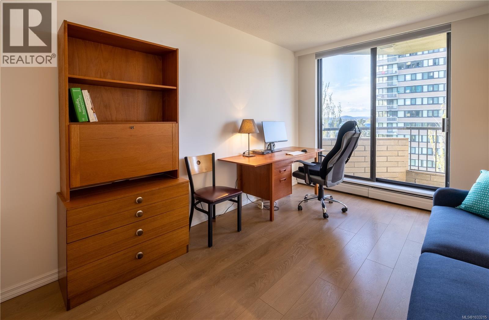 705 620 Toronto Street, Victoria