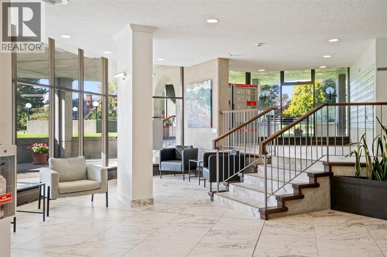 705 620 Toronto Street, Victoria