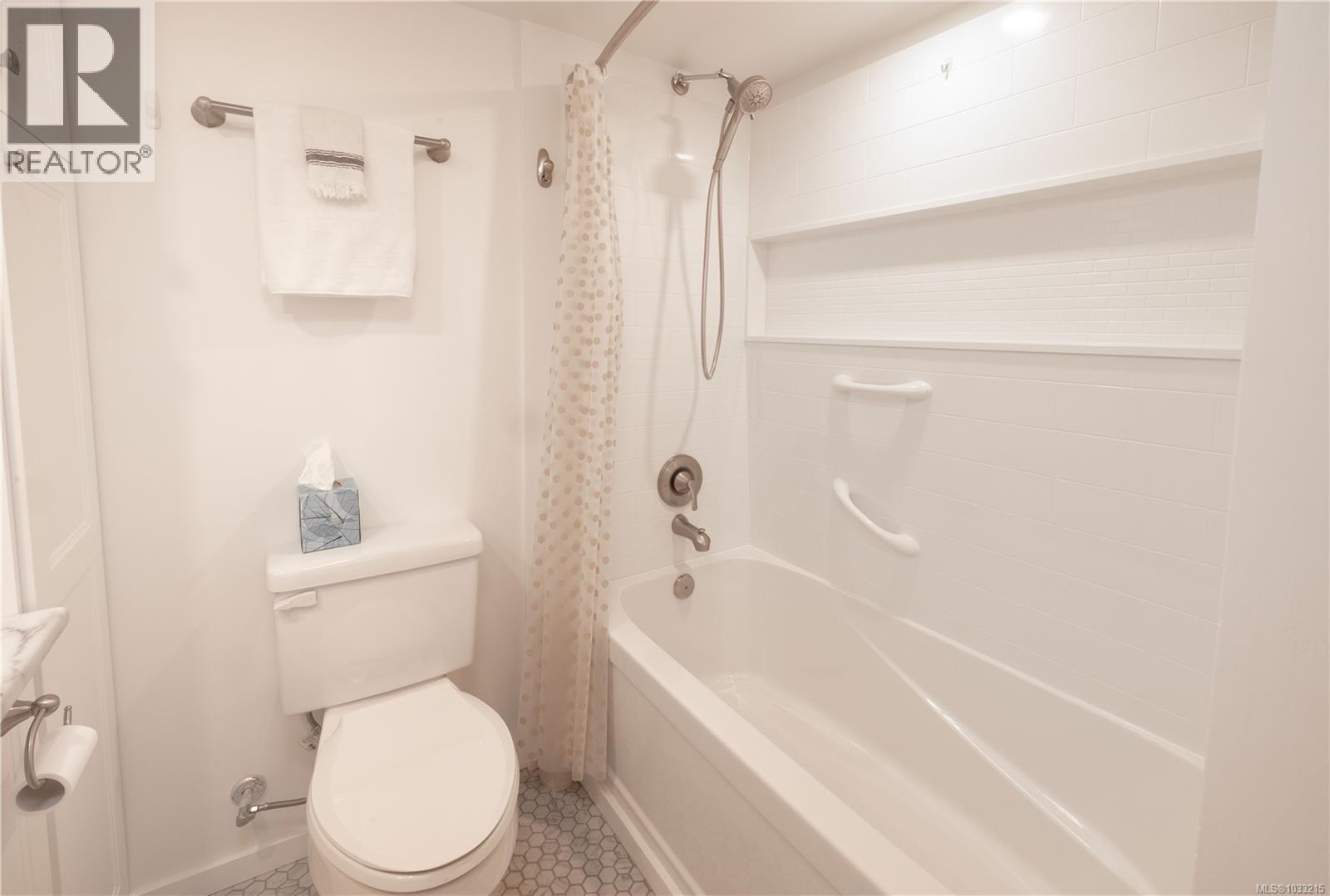 705 620 Toronto Street, Victoria