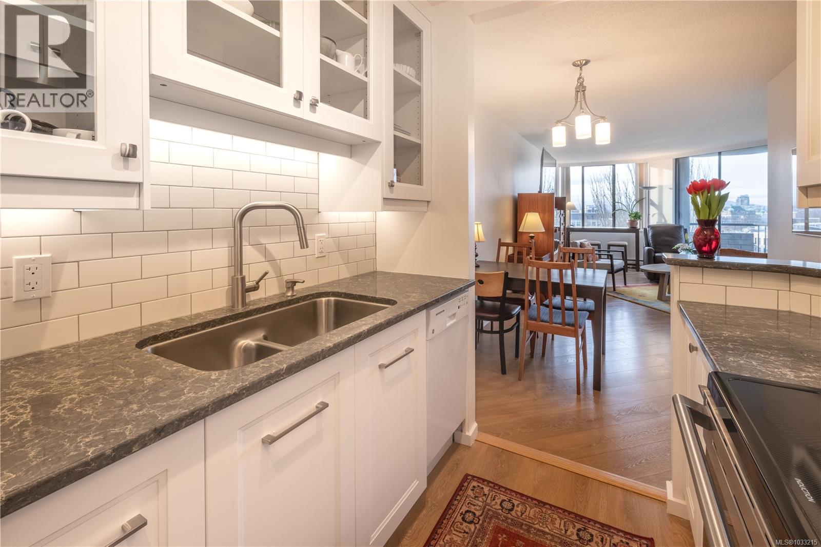 705 620 Toronto Street, Victoria