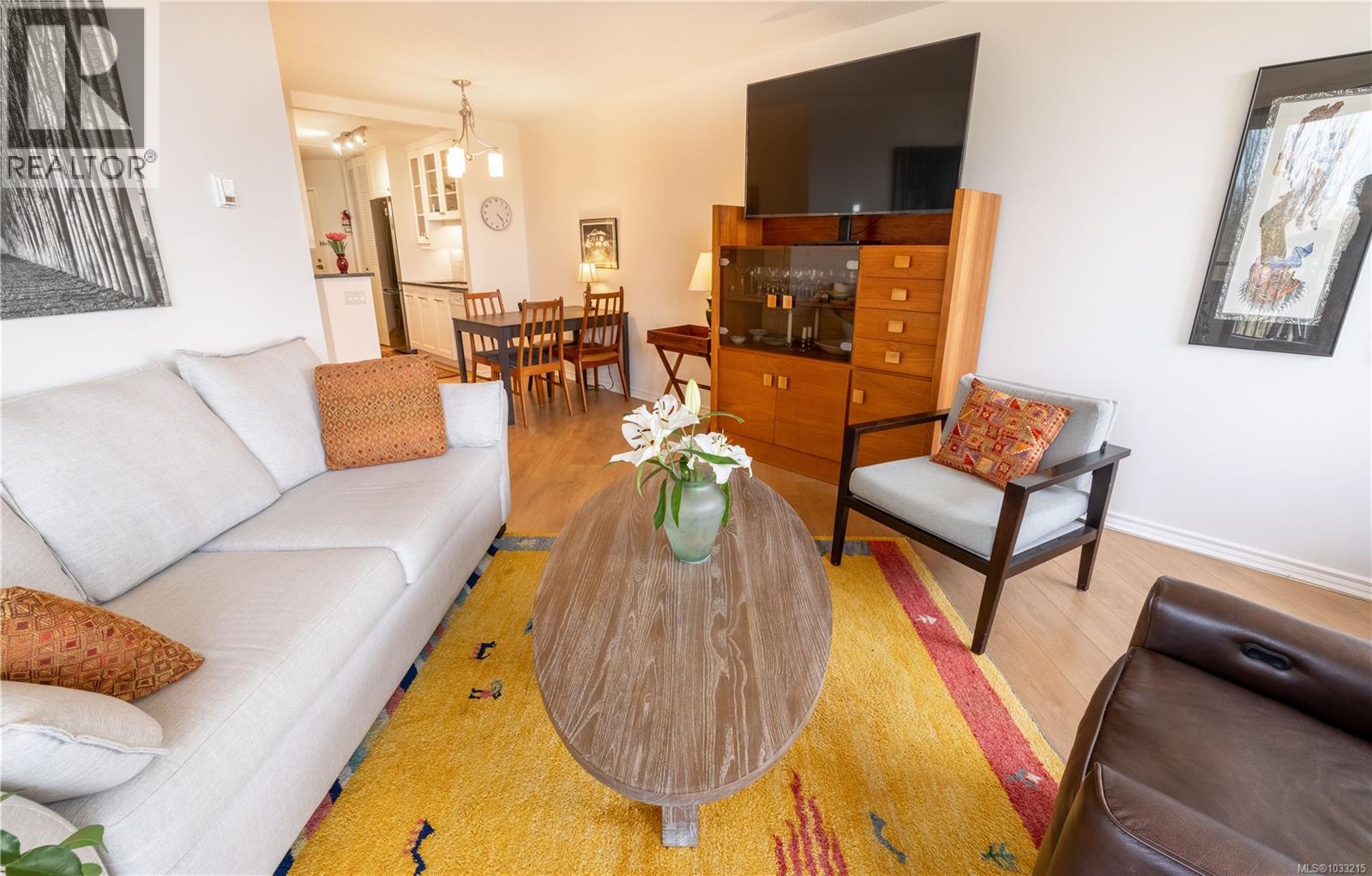 705 620 Toronto Street, Victoria