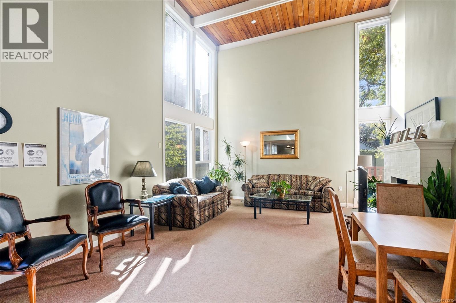 705 620 Toronto Street, Victoria